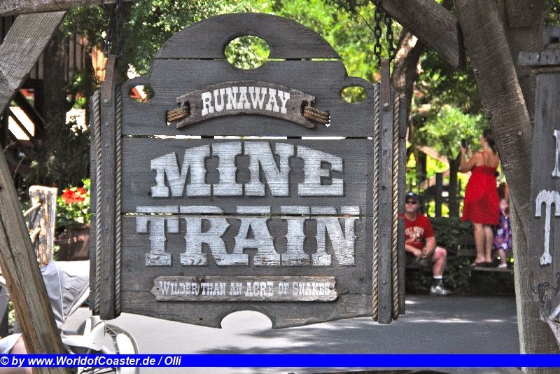 Runaway Mine Train @ Six Flags Over Texas